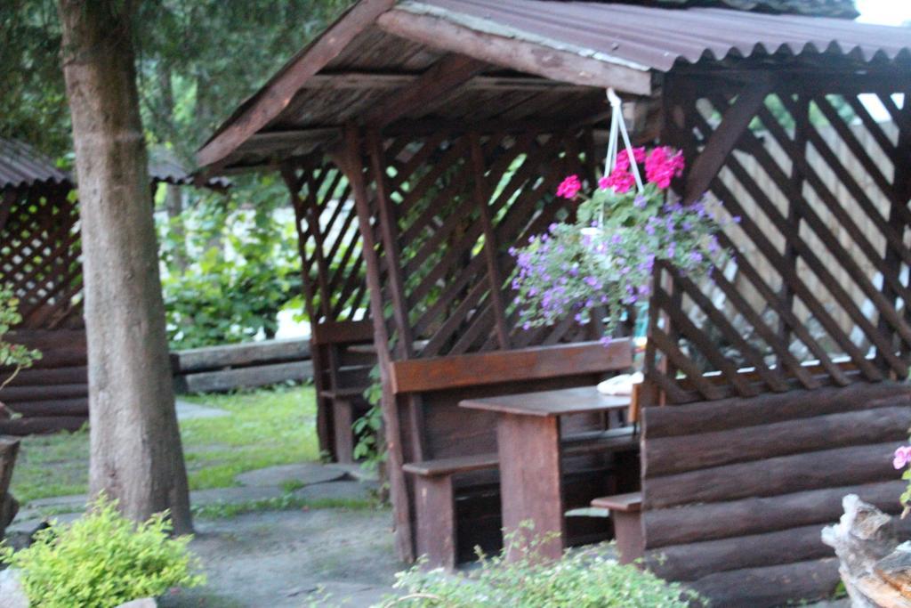 Eco Grill Hotel Restaurant Aquarius 리비프 외부 사진