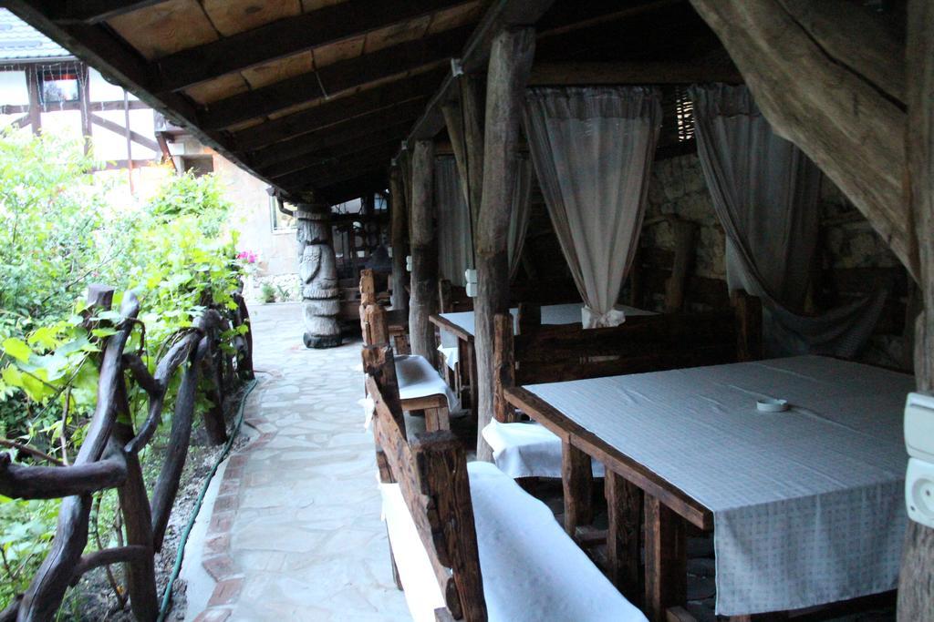 Eco Grill Hotel Restaurant Aquarius 리비프 외부 사진